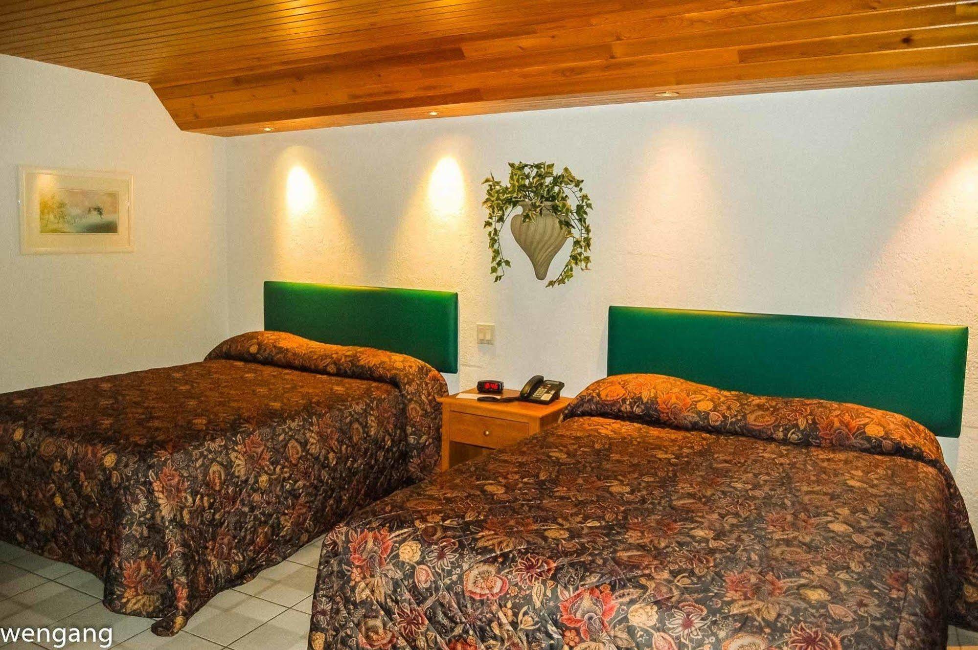 Auberge Godard Nominingue 외부 사진